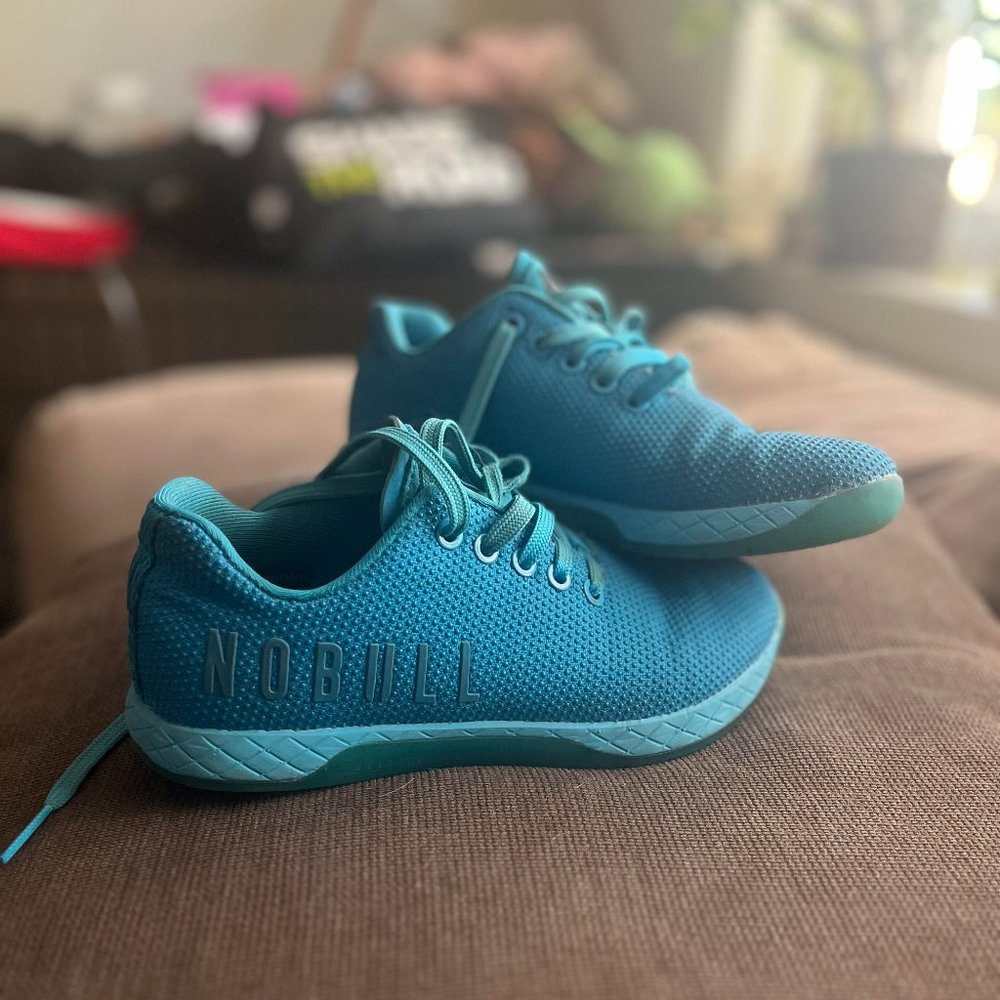 Neon Blue Size 6 NoBull trainers